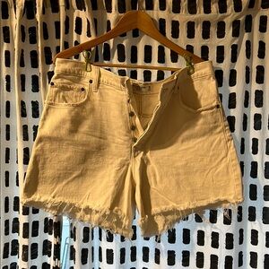 Abercrombie Women's Cream Dad Shorts